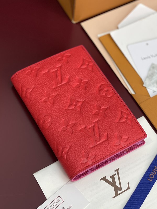 LV Rosalie 패스포트 케이스 (빨간색) 001-274255
