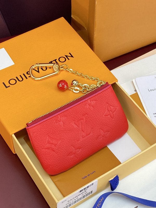 LV 모노그램 레드 키홀더 001-274257