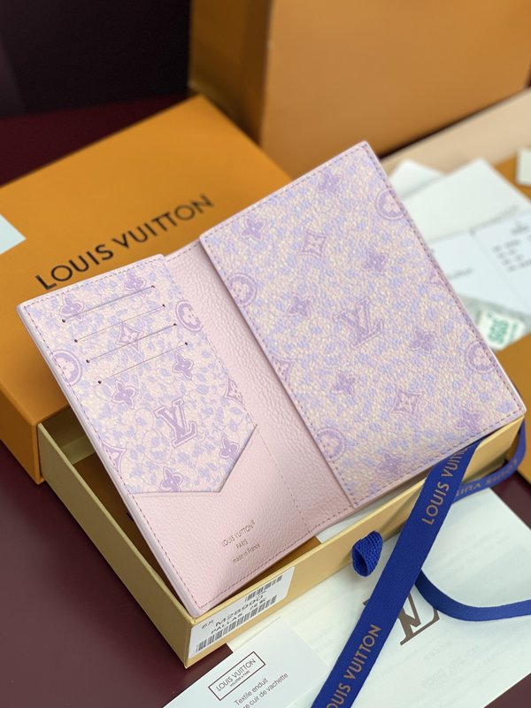 LV Rosalie 여권 지갑 001-274258
