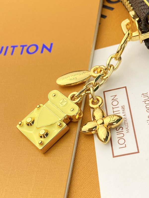 LV Noa 모노그램 짧은 지퍼 동전지갑 001-274277