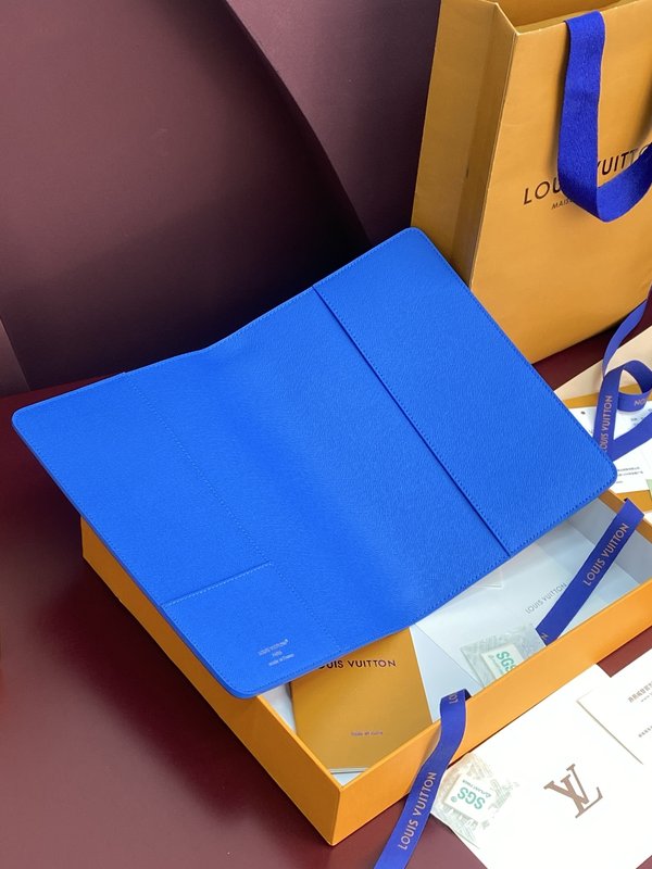 LV 오션 모노그램 코팅 캔버스 지갑 001-274291