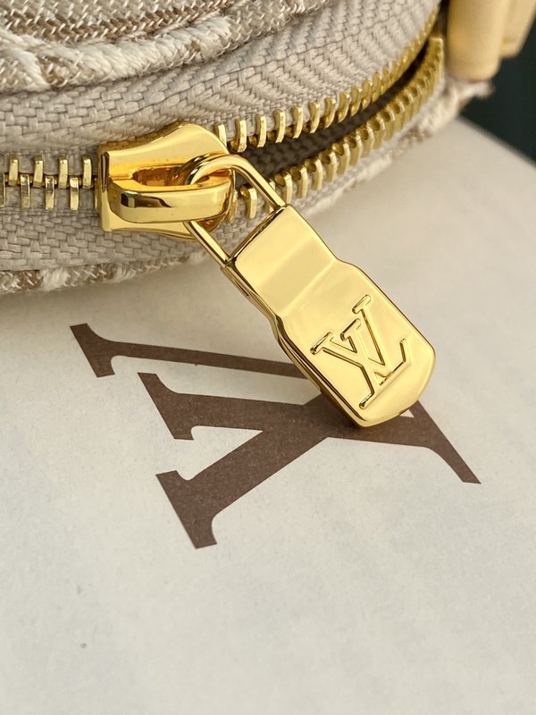 LV 모노그램 자카드 캔버스 화장품 파우치 001-274292