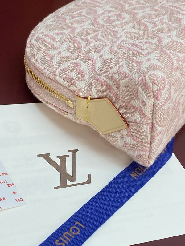 LV 모노그램 화장품 파우치 소형 001-274302