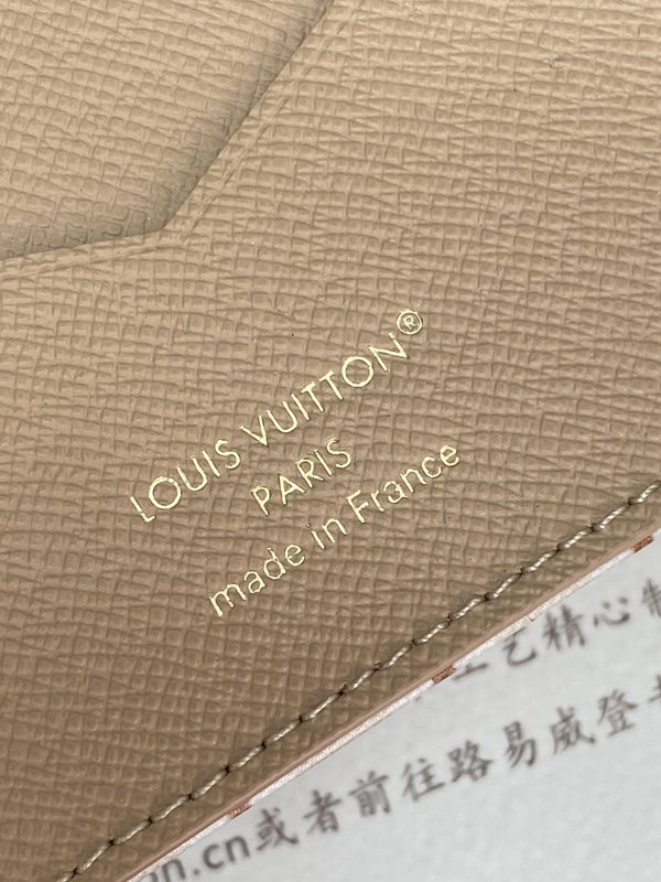 LV 캔버스 여권케이스 001-274310