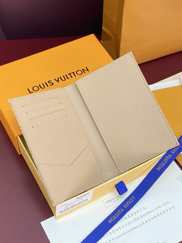 LV 캔버스 여권케이스 001-274310
