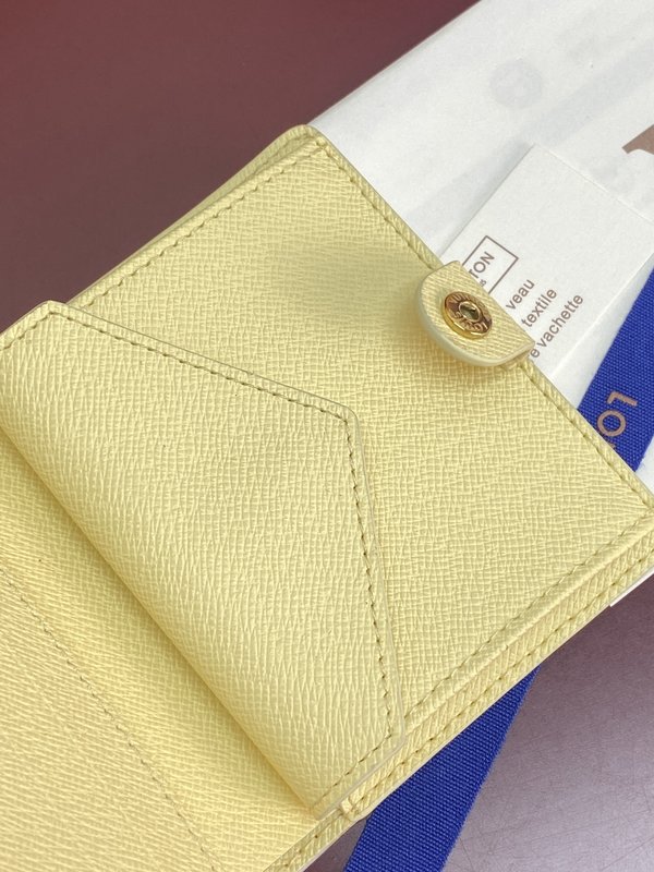 LV Charms 포켓 지갑 001-274313
