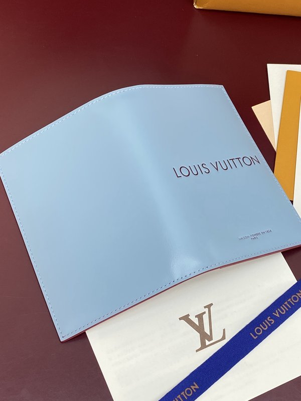 LV 패키징 가죽 여권 케이스 001-274315