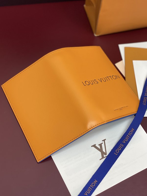 LV 가죽 여권 케이스 파란색 001-274316