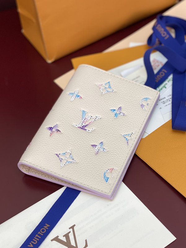 LV 마카롱 그라데이션 여권 케이스 001-274341