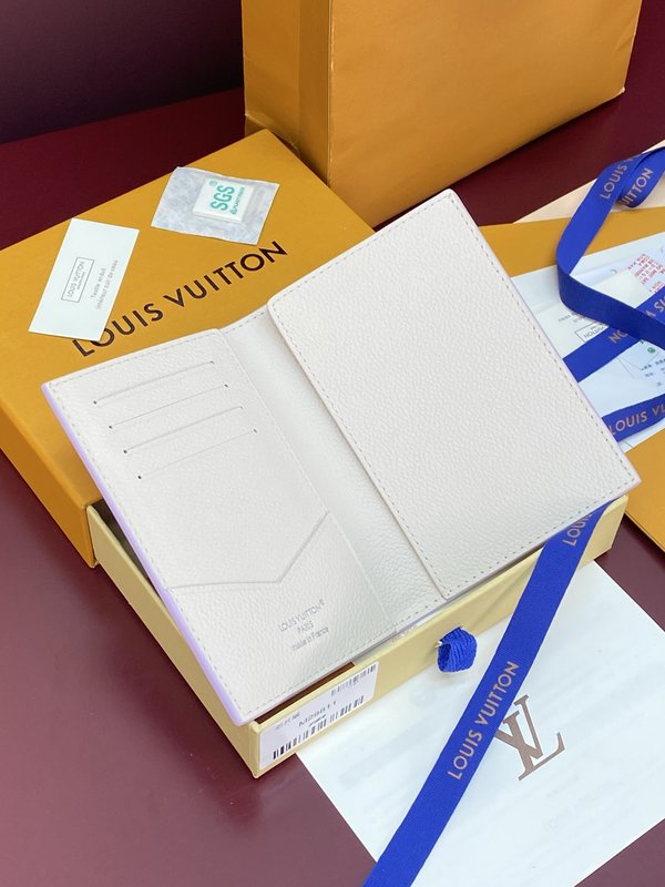 LV 마카롱 그라데이션 여권 케이스 001-274341