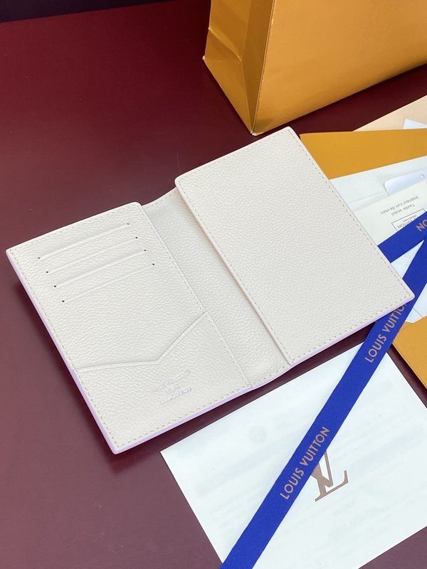 LV 마카롱 그라데이션 여권 케이스 001-274341