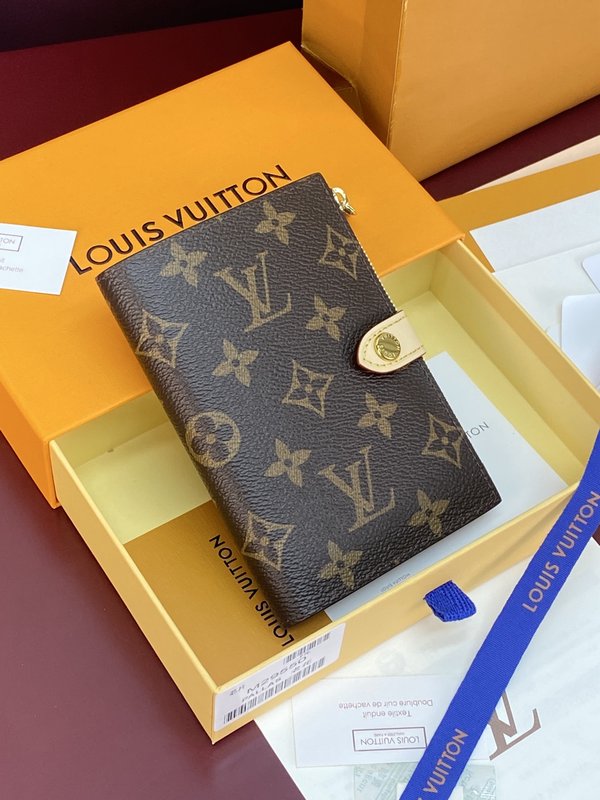 LV 모노그램 여권 케이스 001-274361