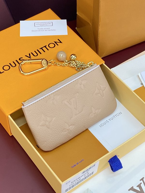 LV 모노그램 키홀더 칩 버전 001-274380