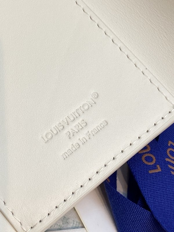 LV 모노그램 섀도우 빅토르 지갑 001-274471