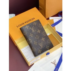LV 모노그램 그리드 여권 케이스 001-274510