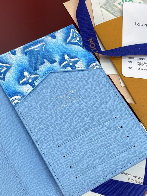 LV 모노그램 여권 케이스 001-274518