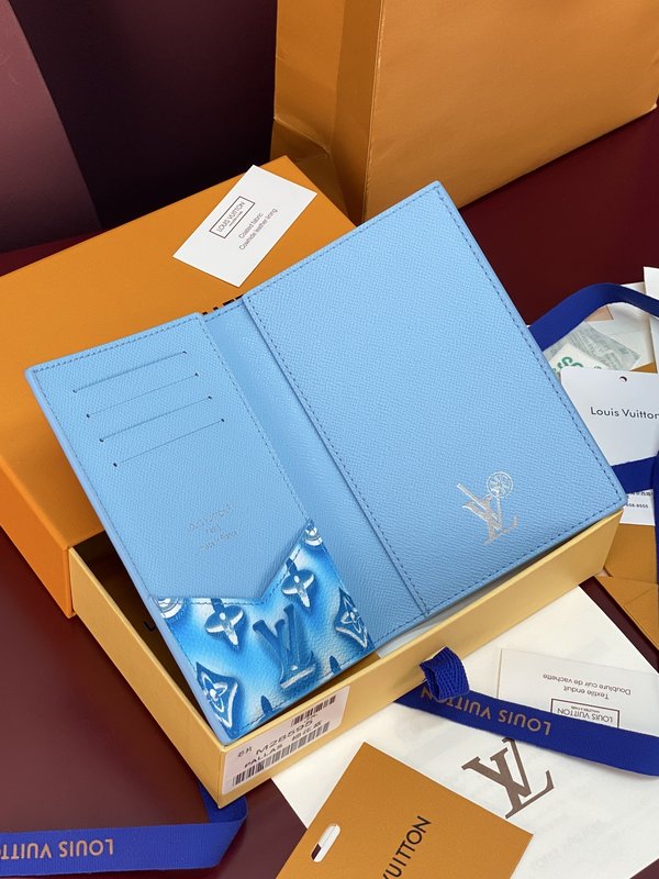 LV 모노그램 여권 케이스 001-274518