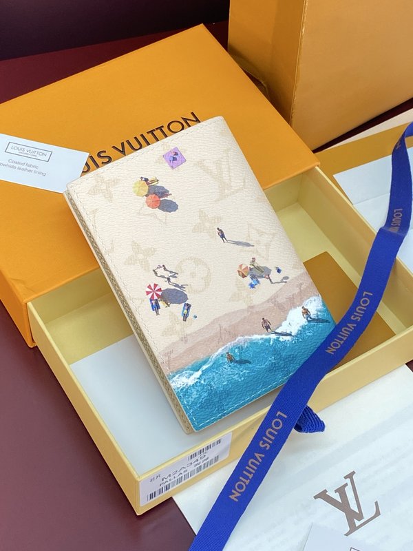 LV 컬러 모노그램 여권 케이스 001-274520