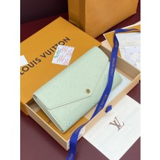 LV 연두색 가죽 지갑 001-274552