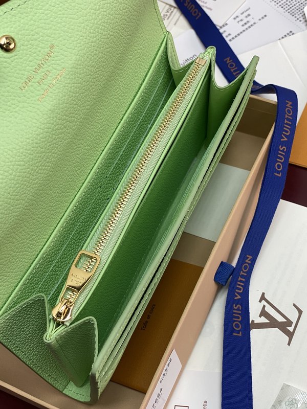 LV 마카롱 그린 가죽 반지갑 001-274573