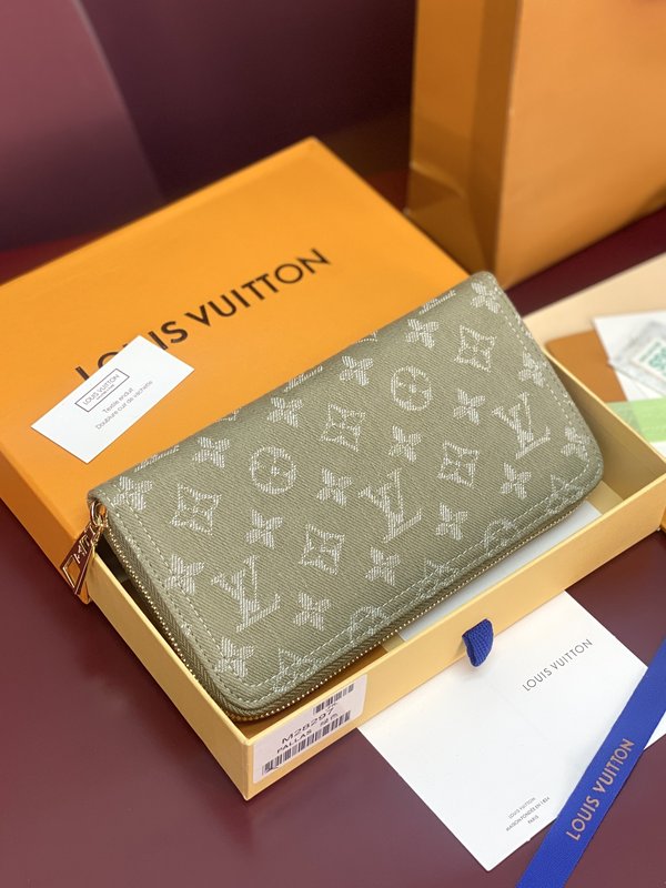 LV Zippy 지퍼 지갑 데님 그린/브라운 001-274589