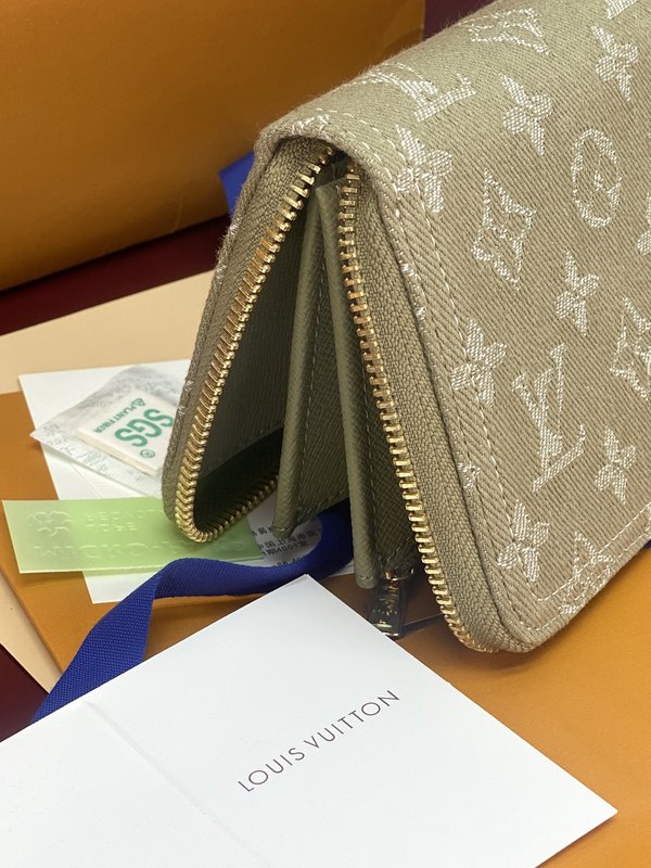 LV Zippy 지퍼 지갑 데님 그린/브라운 001-274589