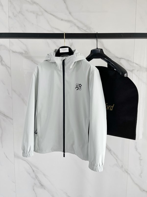 로에베 25FW 후드 다운 자켓 001-274938