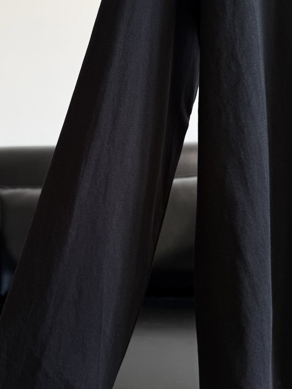 LOEWE 레터링 하이넥 티셔츠 001-274950
