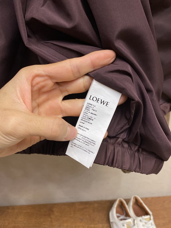 Loewe 봄맞이 가죽 패치 지퍼 자켓 001-274977