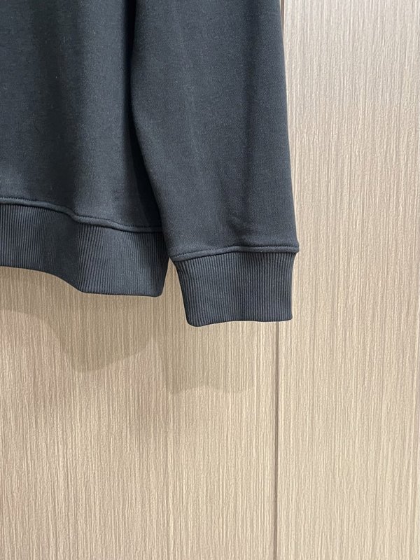 Loewe 아나그램 포켓 라운드넥 스웨트셔츠 001-275007