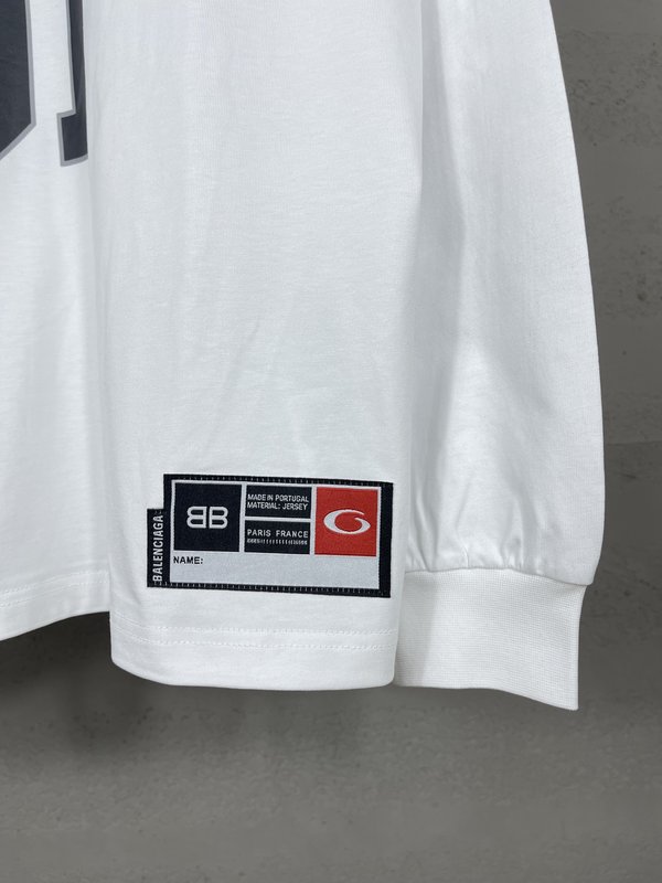 발렌시아가 SS25 농구복 프린트 긴팔 티셔츠 001-275097