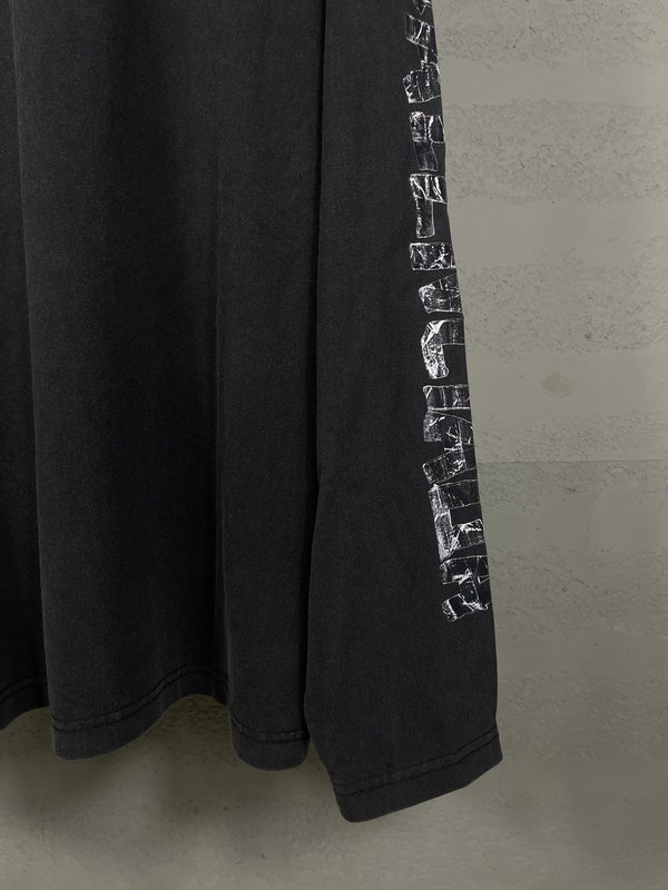 발렌시아가 25ss 테이프 프린트 로고 자수 긴팔 티셔 001-275099