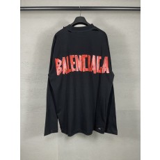 발렌시아가 25SS 테이프 프린트 긴팔 티셔츠 001-275100