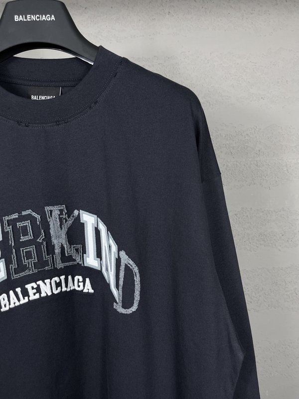 BALENCIAGA 그래피티 로고 반팔 티셔츠 001-275161