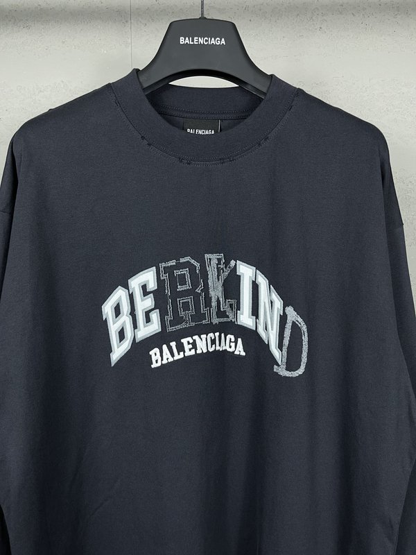BALENCIAGA 그래피티 로고 반팔 티셔츠 001-275161