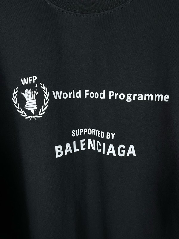 발렌시아가 WFP 자선 한정판 티셔츠 001-275165