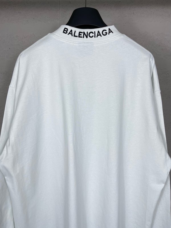 BALENCIAGA 520 하트 후드 로고 자수 긴팔 001-275168