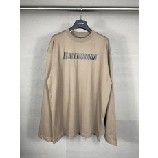 발렌시아가 레터로고 크랙 프린트 롱슬리브 티셔츠 001-275177