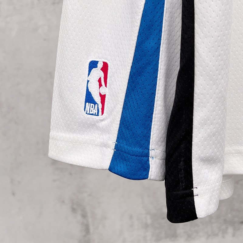 발렌시아가 NBA 콜라보 오버사이즈 컬러 블록 긴팔 티 001-275190