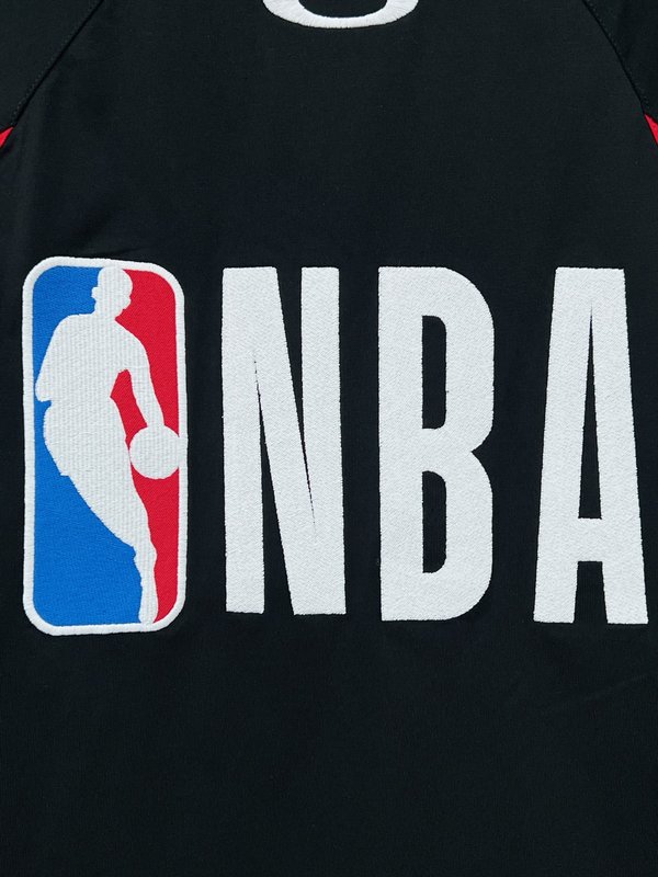 BALENCI*GA SS26 NBA 콜라보 오버핏 롱슬 001-275193
