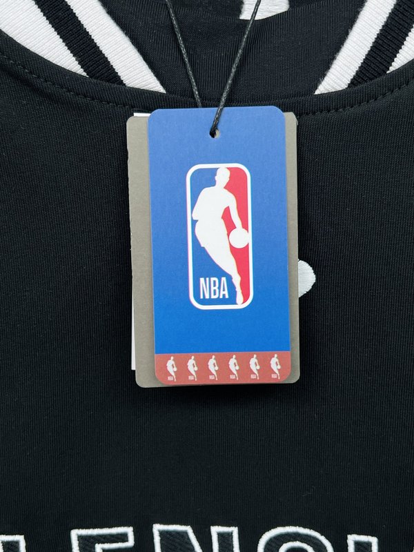 BALENCI*GA SS26 NBA 콜라보 오버핏 롱슬 001-275193