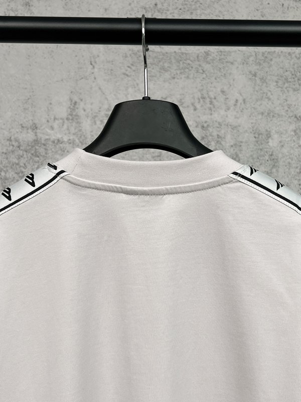 BALENCIAGA 25 신상 워싱 오래된 긴팔 티셔츠 001-275199