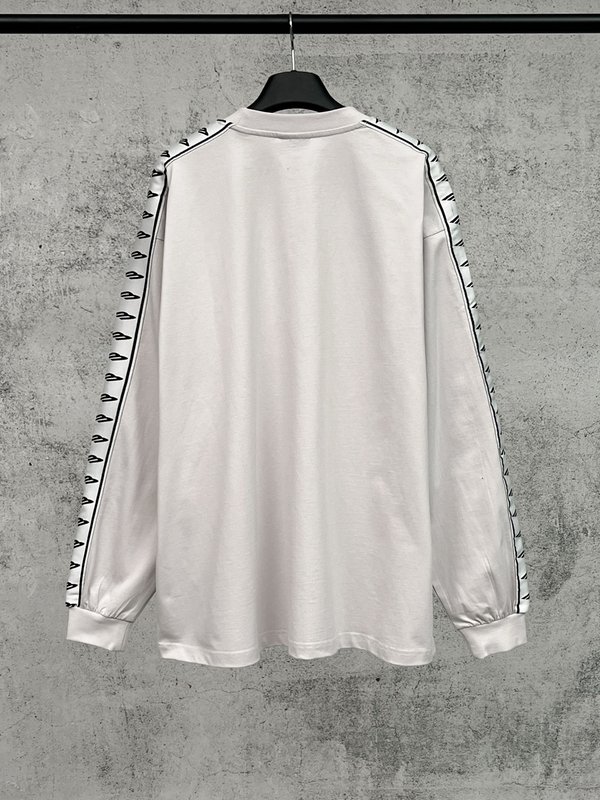 BALENCIAGA 25 신상 워싱 오래된 긴팔 티셔츠 001-275199