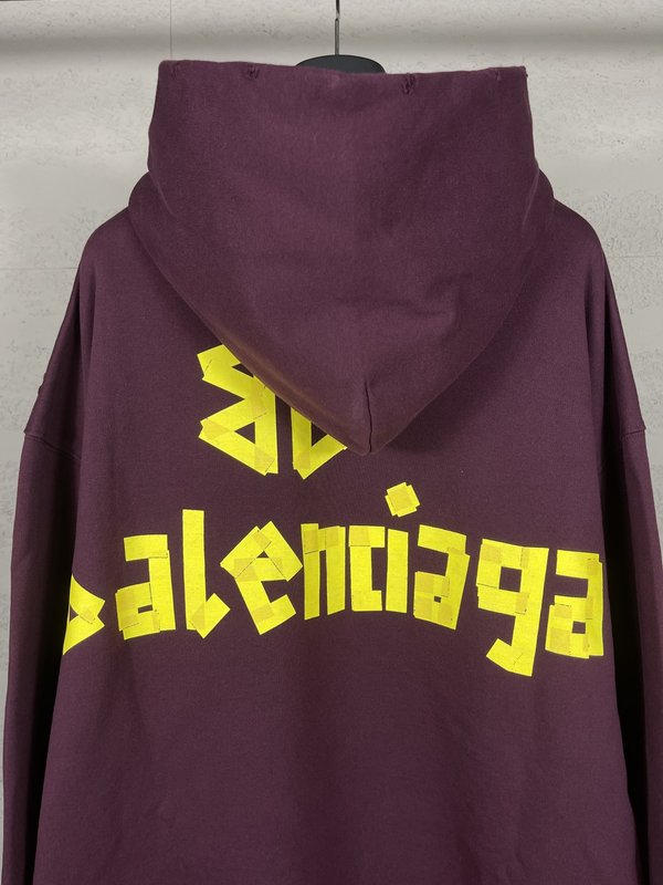 발렌시아가 23SS 후드티 001-275331