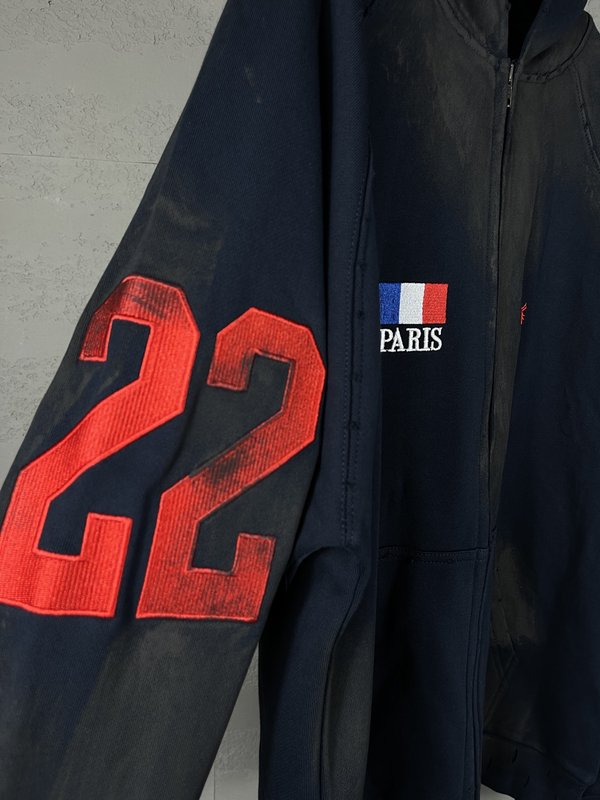 발렌시아가 신상 22 머스탱 자수 지퍼 후드 001-275358