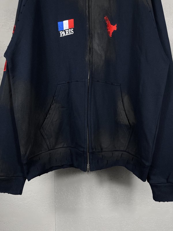 발렌시아가 신상 22 머스탱 자수 지퍼 후드 001-275358