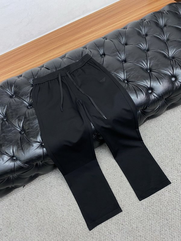 프라다 봄여름 커스텀 캐주얼 팬츠 001-275453
