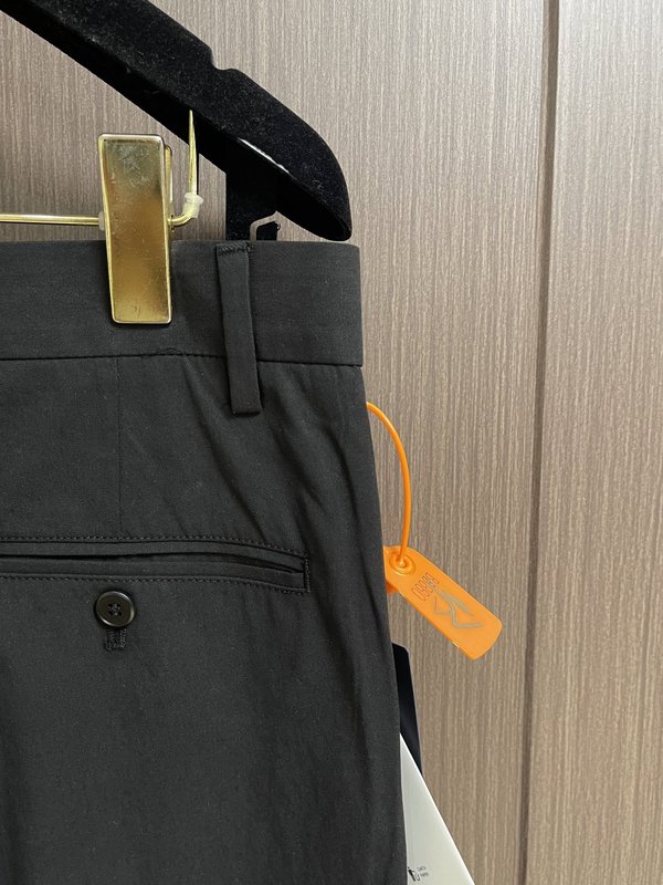PRADA 트라이앵글 로고 캐주얼 팬츠 001-275500