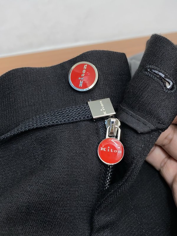 Kiton 2026 S/S 남성 정장 캐주얼 바지 001-275570