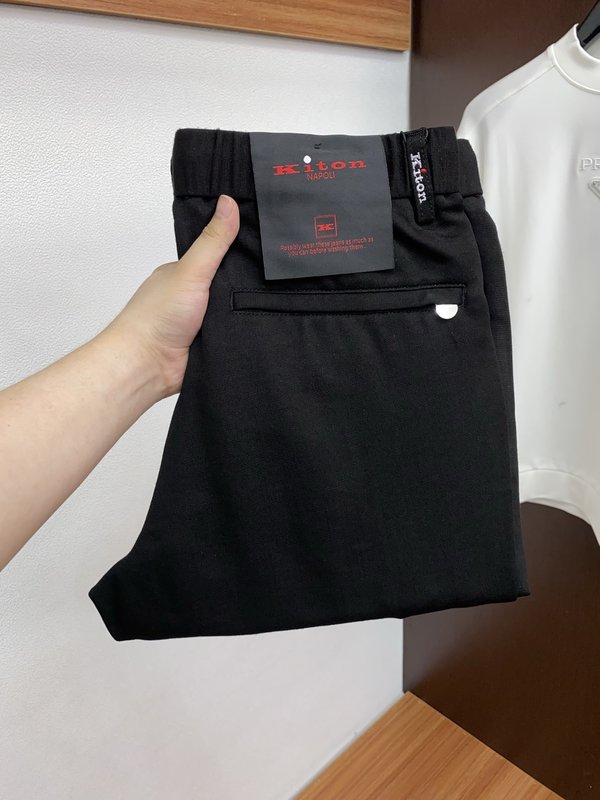 Kiton 2026 S/S 남성 정장 캐주얼 바지 001-275570